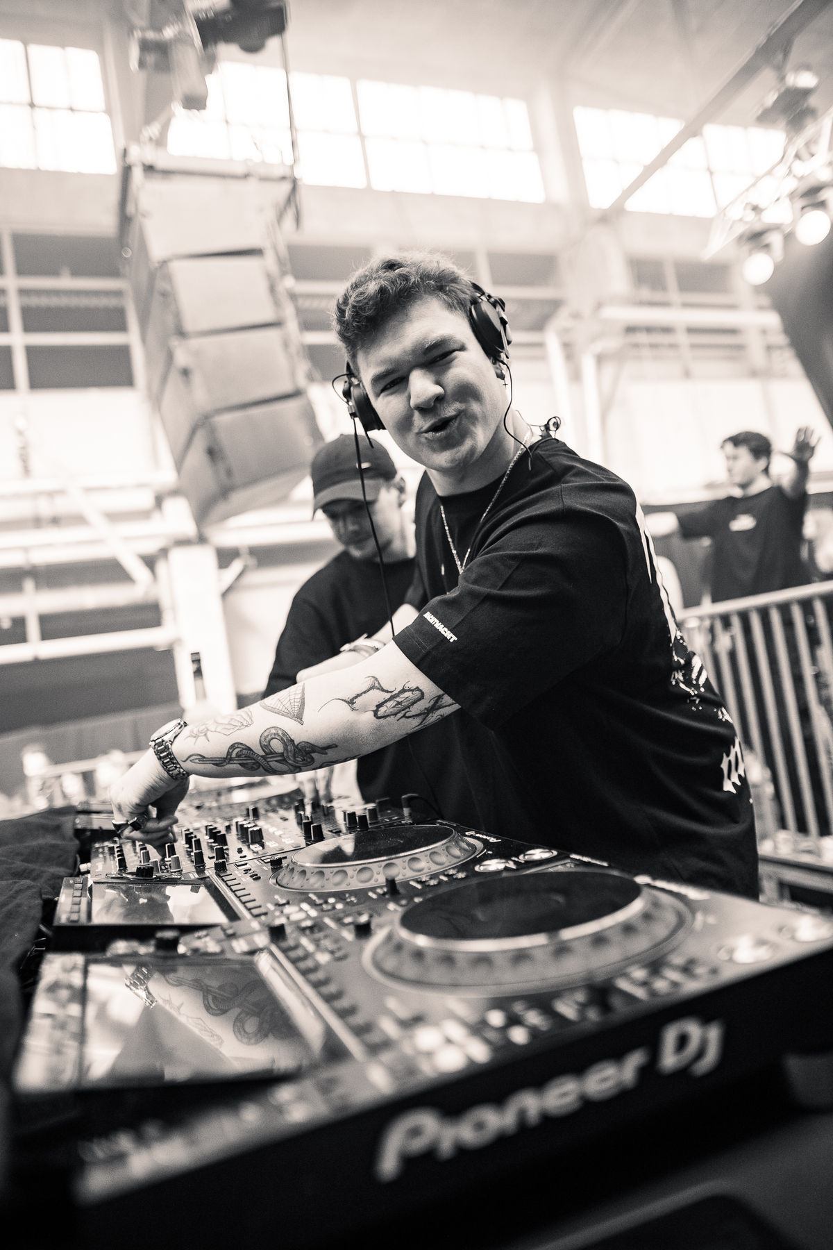 Loading... just a sec